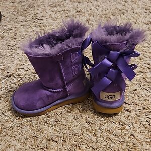 Ugg Bailey bow back boots size 7